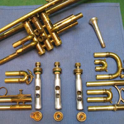 King Liberty Trumpet Bb/A 1945 - Reconditioned - Original Case & King M18 MP image 17