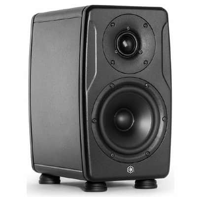 IK Multimedia iLoud Precision 5 MKII Studio Monitor (single) image 4