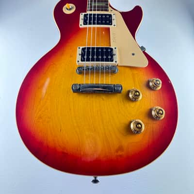 Gibson Les Paul Classic 2001 Heritage Cherry Sunburst Electric Guitar made in USA with case image 9