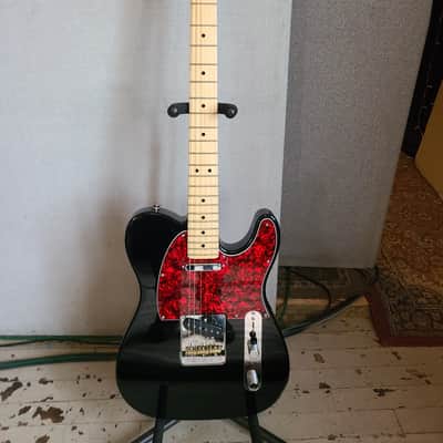 Fender American Professional Telecaster with Maple Fretboard 2017 - 2019 - Black image 2