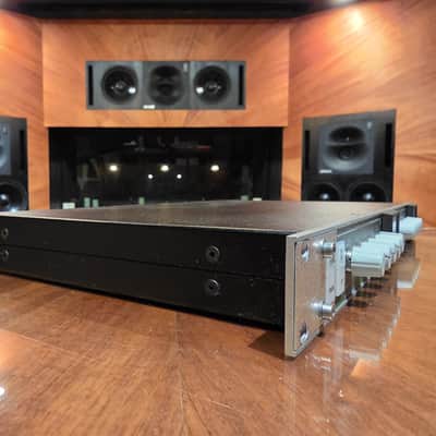 Smart Research C2 Stereo Compressor 2010s - Gray image 2