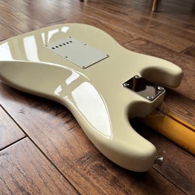 2011 Fender ST-57 Stratocaster ‘57 Reissue Vintage White MIJ Japan image 14