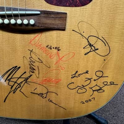 Used Fender DG-7 Acoustic Guitar w/ Signatures, Signed Autographed by Crystal Gayle, Kathy Mattea, and MORE!! image 8