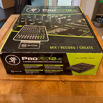 Mackie ProFX12v3 12-Channel Effects Mixer 2020 - Present - Dark Gray - Excellent image 2