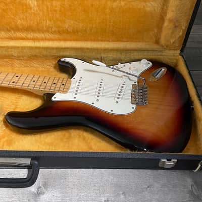 2017 Fender Stratocaster MIM - Sunburst image 8