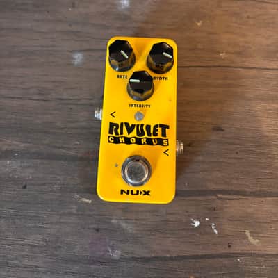 NuX NCH-2 Rivulet Chorus 2010s - Yellow image 1