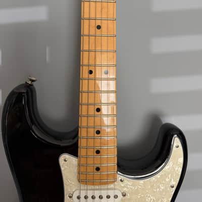 Fender American Professional Stratocaster with Maple Fretboard 2018 Black, Seymour Duncan Hot Stack pickup and Fender pearlescent pick guard image 3