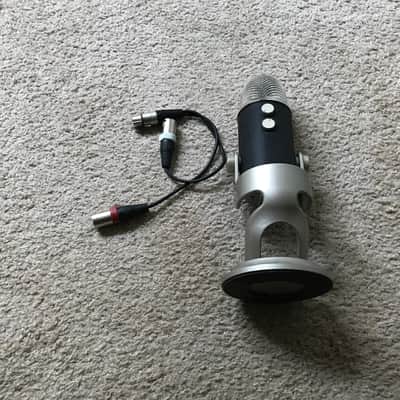 Blue Yeti Pro Multipattern USB Condenser Microphone with XLR Output 2020 - Present - Black image 3