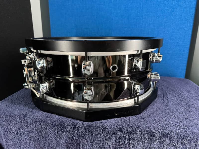Yamaha Steve Gadd Signature 14 x 5.5 snare drum with Wood Hoops
