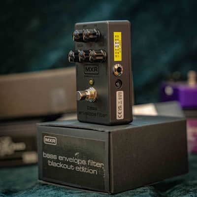 MXR M82B Bass Envelope Filter 15th Anniversary 2023 - Blackout image 3