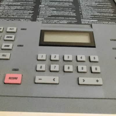 Alesis HR-16 High Sample Rate 16-Bit Drum Machine 1980s - Gray image 2