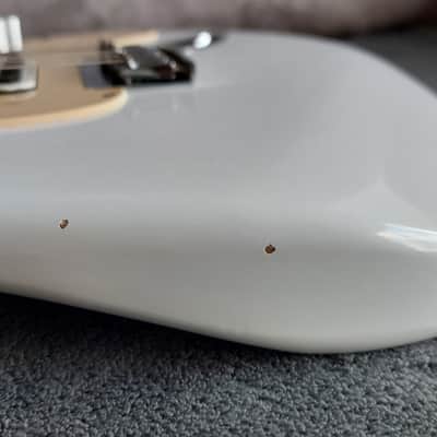 Squier Tom DeLonge Stratocaster 2001 - 2003 - White image 10