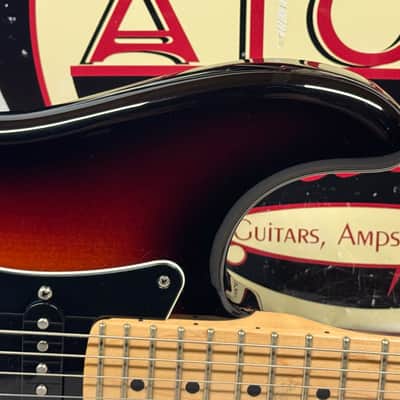 Fender American Standard Stratocaster Guitar with Case 2013 - 3-Color Sunburst / Maple neck image 3