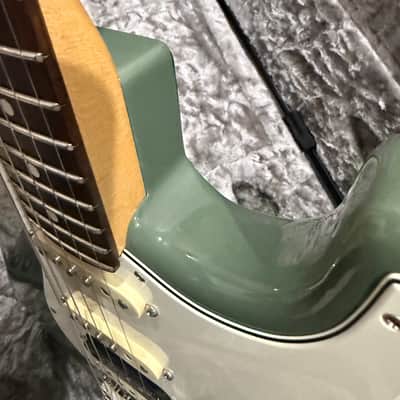 Fender American Professional Stratocaster HSS Shawbucker with Rosewood Fretboard 2017 - 2019 - Antique Olive image 8
