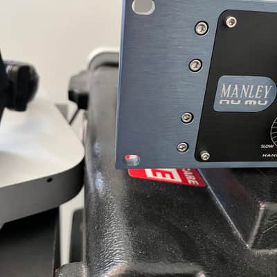 Manley Labs Nu Mu Dual Channel Tube / Solid-State Hybrid Compressor/Limiter image 5