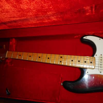 Fender Stratocaster 1972 Sunburst image 3
