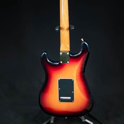 Fender Stevie Ray Vaughan Stratocaster with Pau Ferro Fretboard 2000s - 3-Color Sunburst image 7