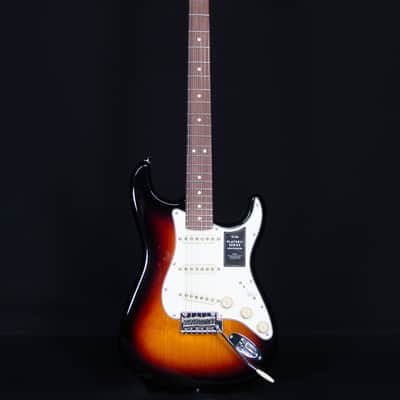Fender Player II Stratocaster, Rosewood FB, 3-Color Sunburst image 5