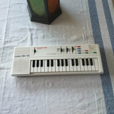 Casio SK-10 32-Key Sampling Keyboard 1980s - Black