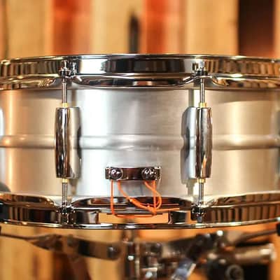 Pearl 14x5 SensiTone Heritage Alloy Aluminum Snare Drum image 3