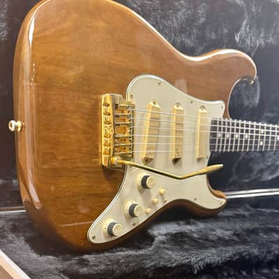 Fender Elite Stratocaster 1983 - Walnut image 7