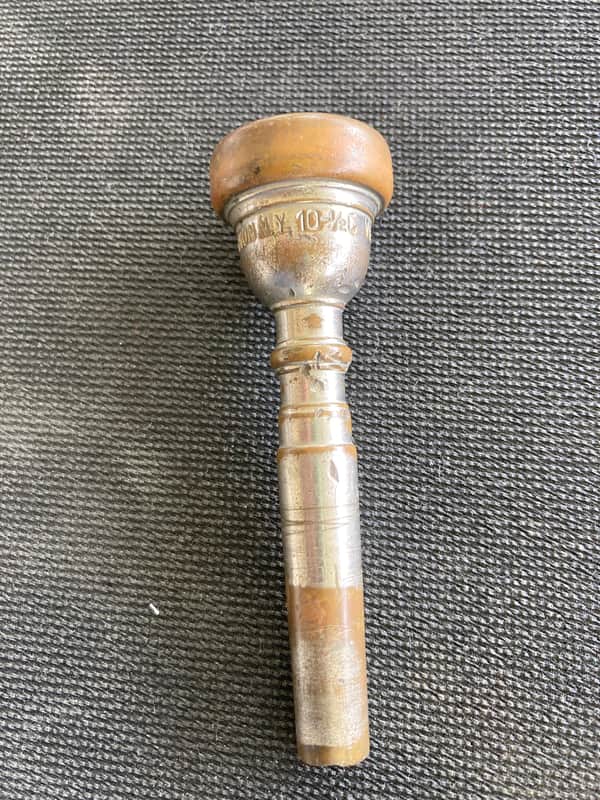 Bach Mt. Vernon NY 10 1/2C - well worn pre-owned mount image 1