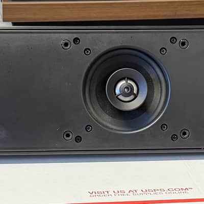 Immagine Definitive Technology Mythos SSA-50 Solo Surround Array 5-Channel Speaker w/ Bracket; Tested - 3