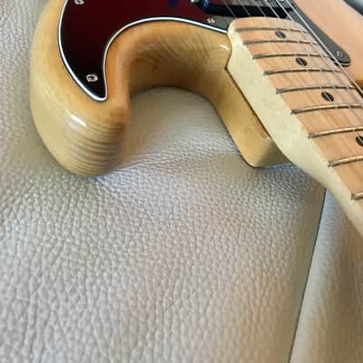 Immaculate Fender Stratocaster 1976 Natural image 18