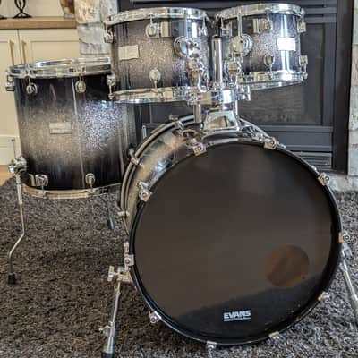 Mapex Saturn shell pack (10", 12", 16", 22") - Silver sparkle fade image 3