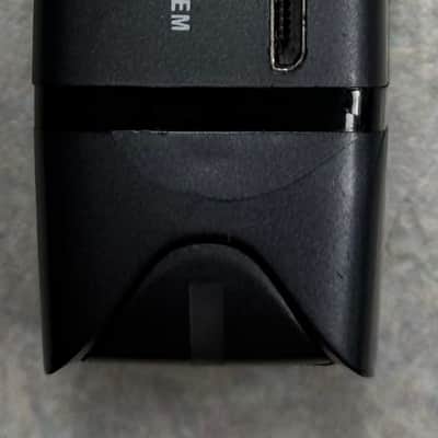 Xvive U3 U4 Wireless Microphone System Receiver & Transmitter 2010s - Black image 17