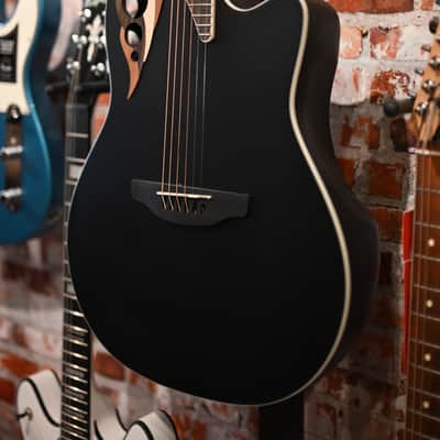 Ovation CDX40 Celebrity Elite Deluxe - Black Satin image 2