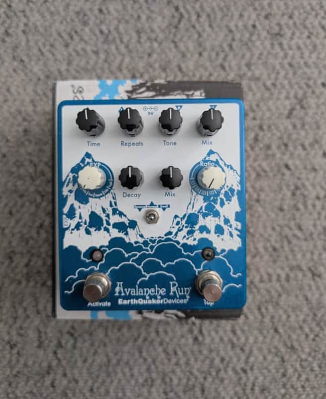 EarthQuaker Devices Avalanche Run Stereo Reverb & Delay with Tap Tempo V2