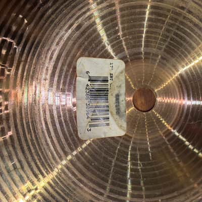 Zildjian 17" ZBT Crash Cymbal 2004 - 2019 - Traditional image 4