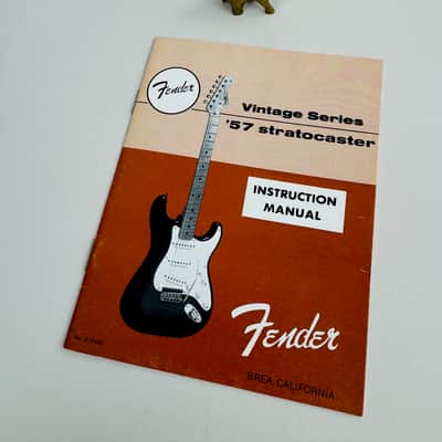 Fender Vintage Series ’57 Stratocaster Instruction Manual – Brea, CA 1990 image 1