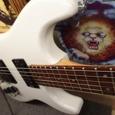 Rare Kramer Pacer Imperial USA 1984 Banana Headstock- Artic White image 14