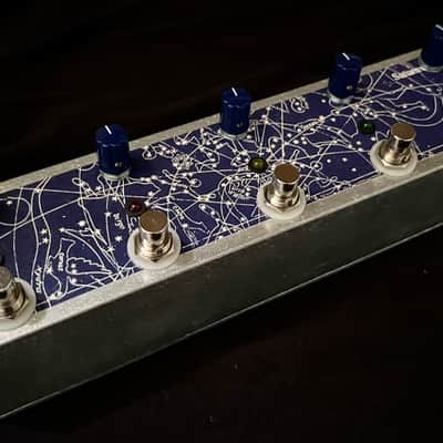Saturnworks 5 - Looper Multi True Bypass Loop Pedal with Volume Controls - Handcrafted in California
