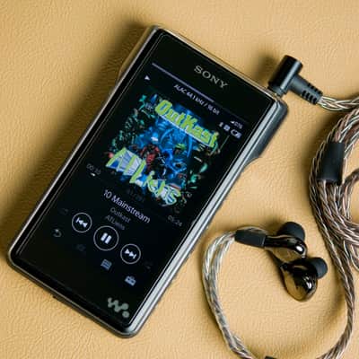 SONY NW-WM1A Signature Series Walkman / Hi-res Digital Audio Player (Japan Model) image 14