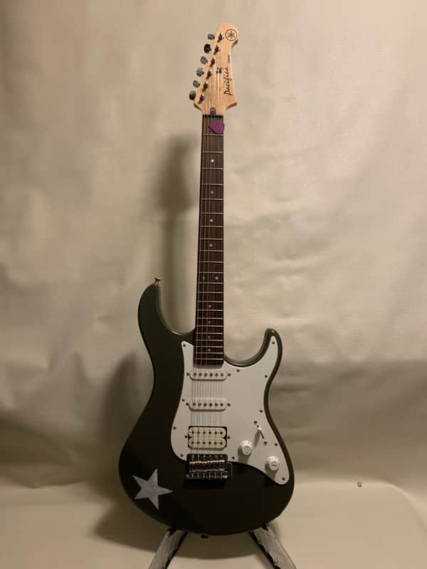 Yamaha Pacifica 012 image 1
