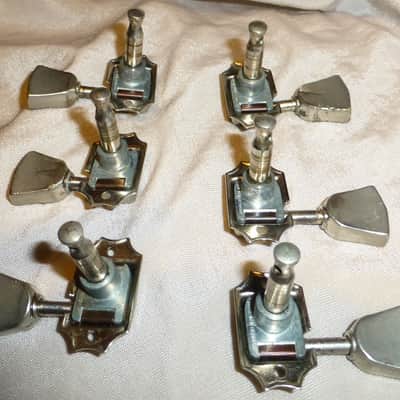 Gibson Flower Tuners Set 1977 - 1981 Les Paul Deluxe, Les Paul Standard, Les Paul Signature, Les Paul Special 55, L6S Deluxe, Marauder, Melody Maker Double, S-1, Flying V, ES-335, and ES-175 Bild 4