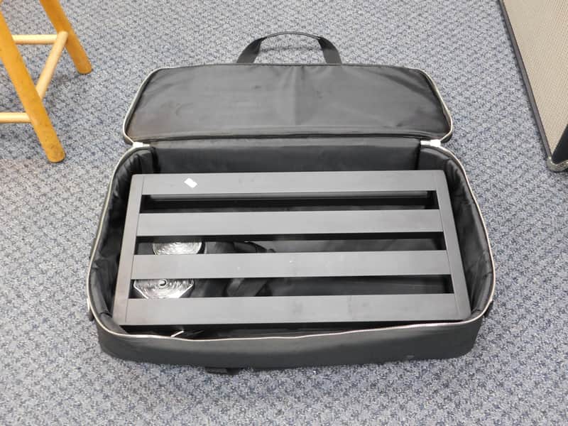 Pedaltrain Classic 2 24X13 Pedal Board with Velcro and Gig Bag! image 1