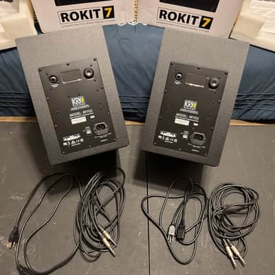KRK ROKIT 7 G5 7-inch Powered Studio Monitor Pair with Tabletop Stands and Cables image 5