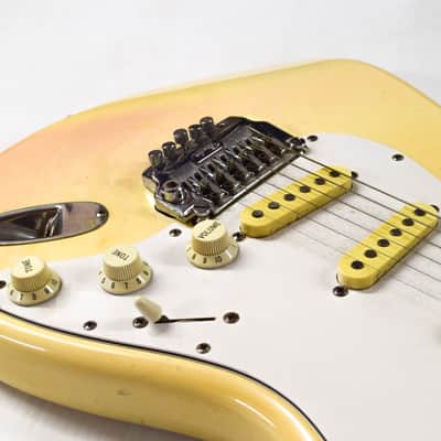 Fender Made in Japan Stratocaster - White image 9