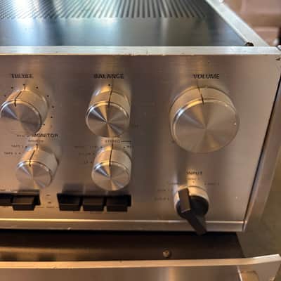 Accuphase E-202 integrated pre amp image 4