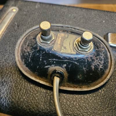 Fender Deluxe Reverb 2-Channel 22-Watt 1x12" Guitar Combo 1963 - 1967 - Black Panel image 5