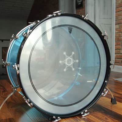 Ludwig Vistalite 70s Bass drum 24x14 blue acrylic image 12
