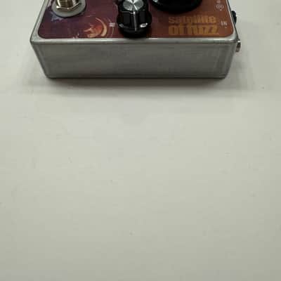 Eddie Rifkind Satellite Of Fuzz #22 Guitar Effect Pedal + Original Box image 6