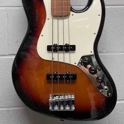 Fender Player Jazz Bass Fretless - 3-Color Sunburst with hardcase image 3