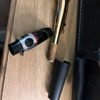 Jupiter SAS-767 alto saxophone with accessories great shape image 8