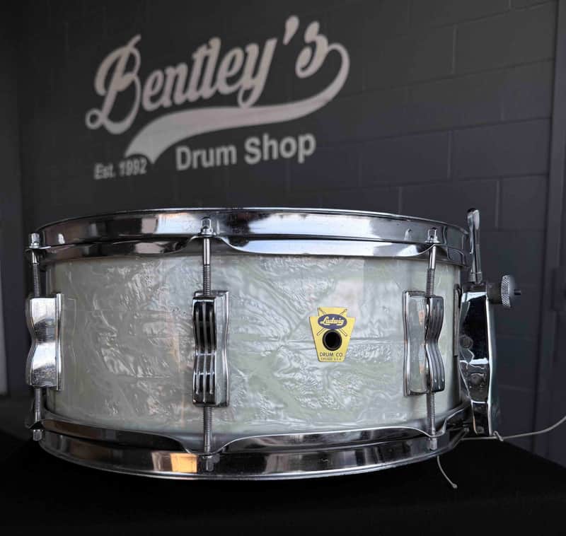 Early 60's Vintage Ludwig Super Classic 5.5x14 Transition Badge Snare Drum in White Marine Pearl (Rm 4) image 1