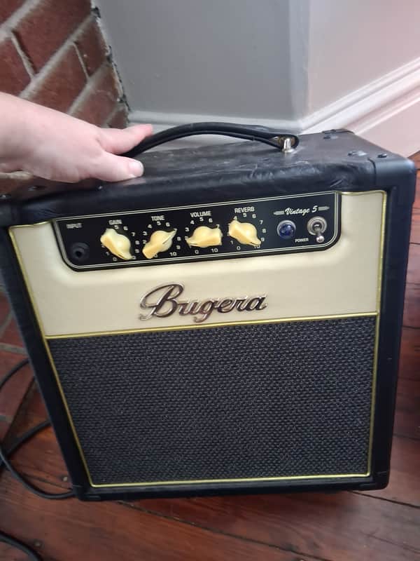 Bugera V5-INFINIUM 5W 1x8 Guitar 5W Combo 2010s - Black/Cream image 1